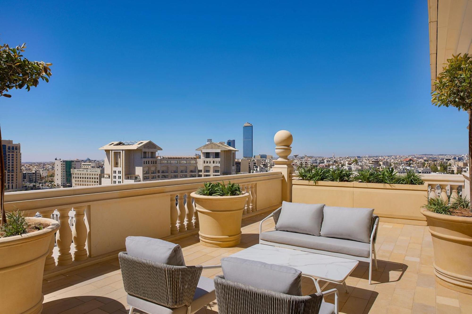 The Ritz-Carlton, Amman Ξενοδοχείο Εξωτερικό φωτογραφία The Westin Palace Madrid