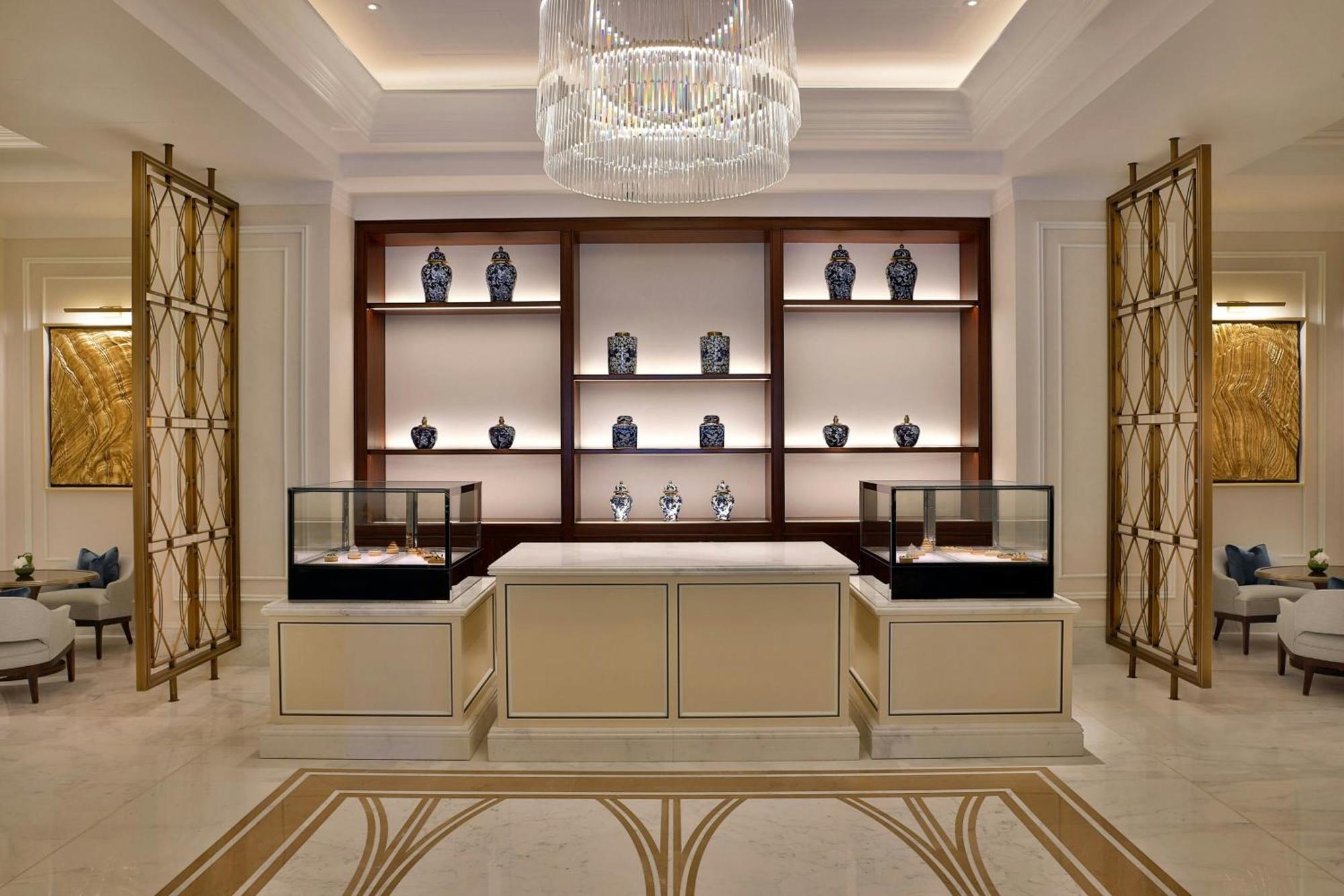 The Ritz-Carlton, Amman Ξενοδοχείο Εξωτερικό φωτογραφία The lobby of the hotel