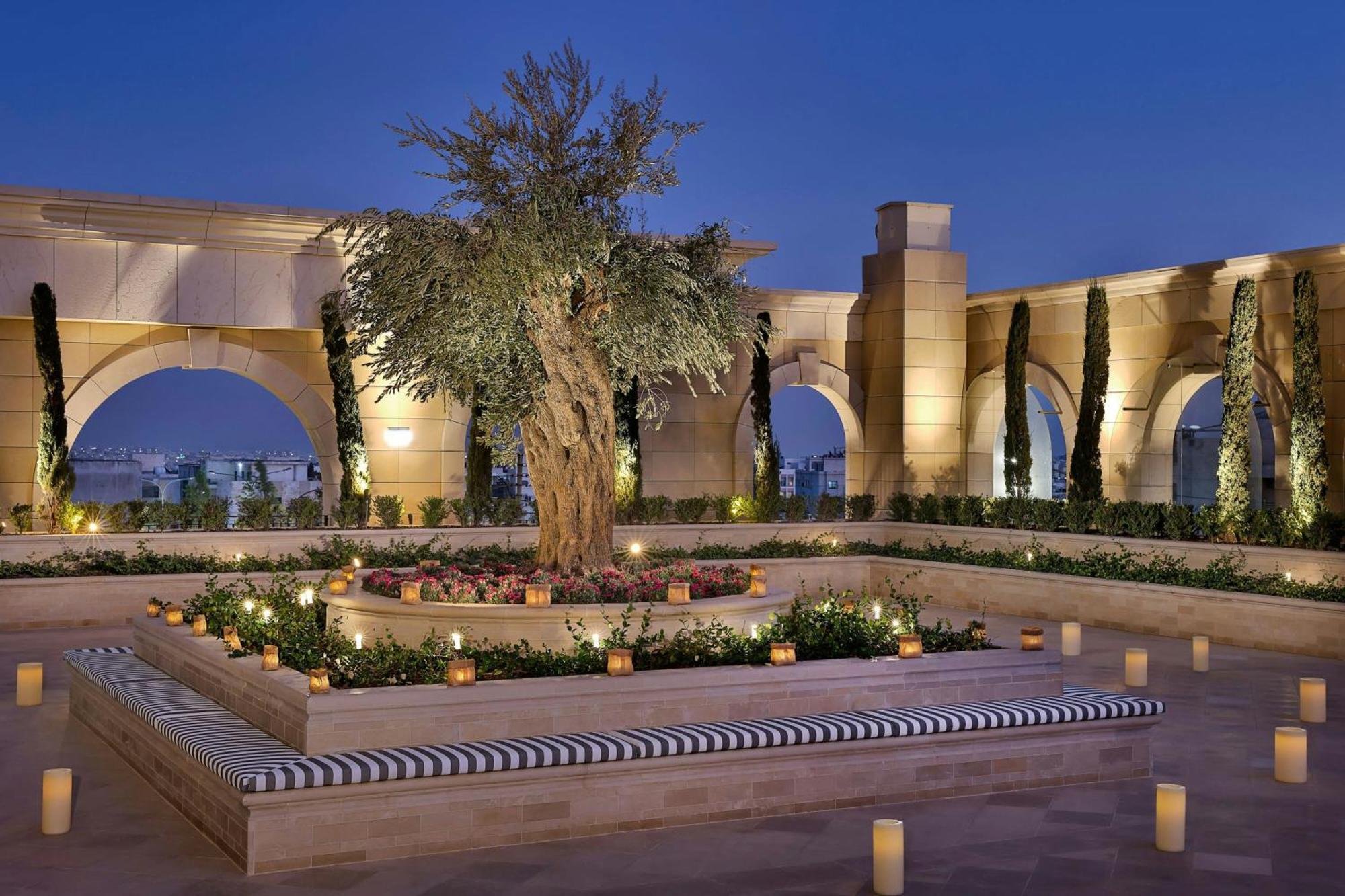 The Ritz-Carlton, Amman Ξενοδοχείο Εξωτερικό φωτογραφία The Westin La Paloma