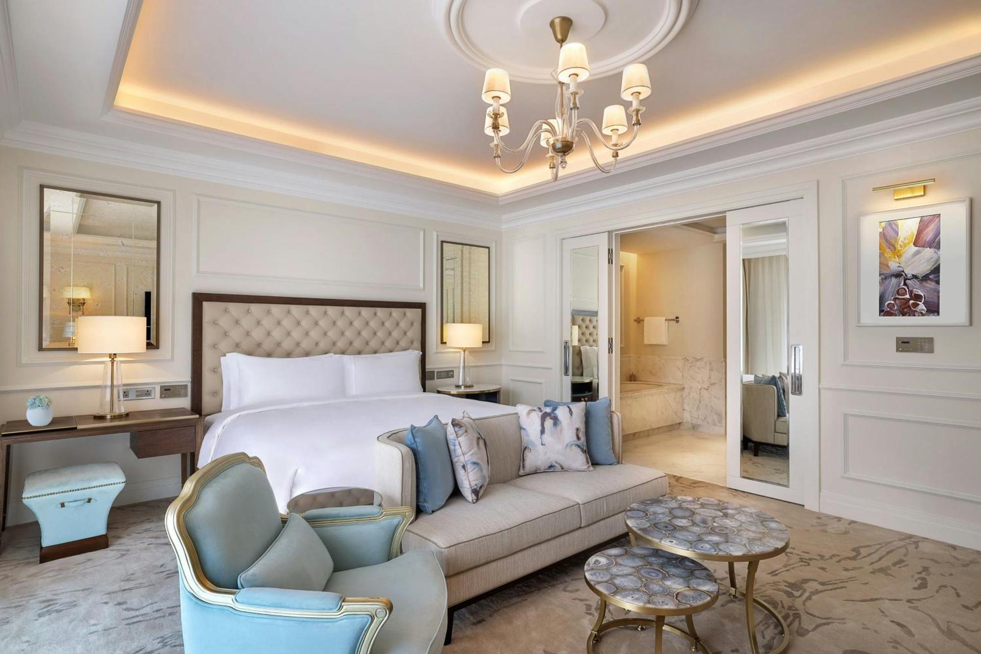 The Ritz-Carlton, Amman Ξενοδοχείο Εξωτερικό φωτογραφία A bedroom at the hotel
