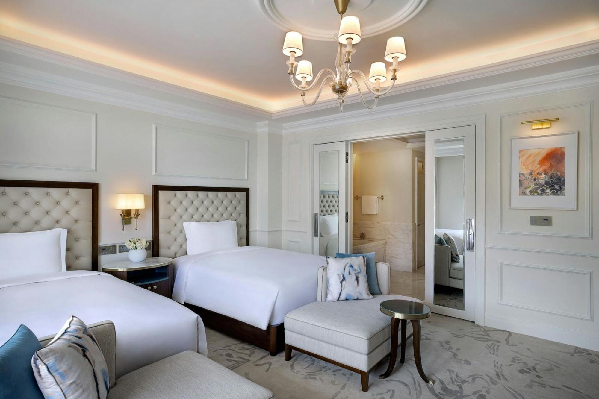 The Ritz-Carlton, Amman Ξενοδοχείο Εξωτερικό φωτογραφία Deluxe Room