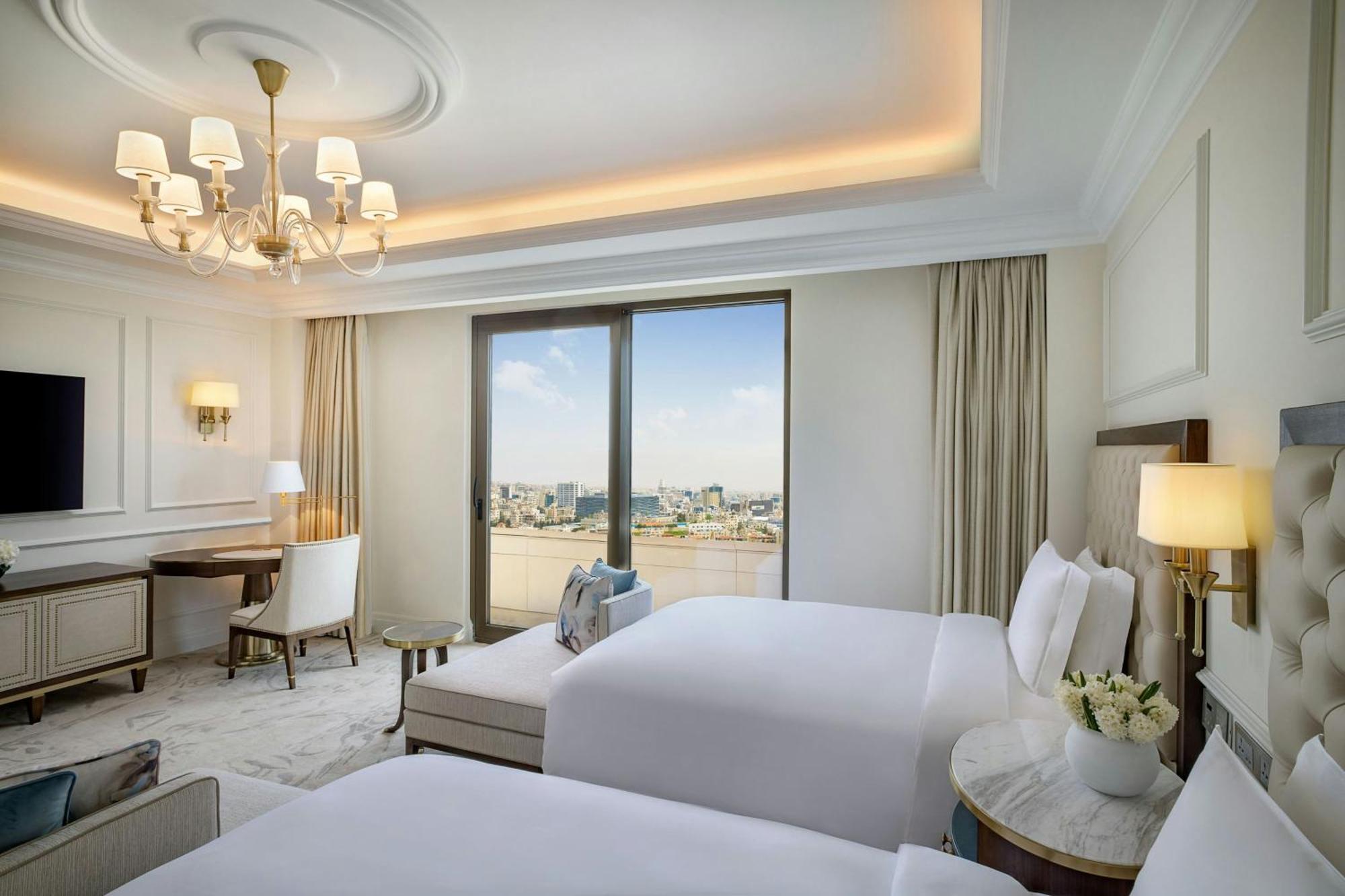 The Ritz-Carlton, Amman Ξενοδοχείο Εξωτερικό φωτογραφία Deluxe Room