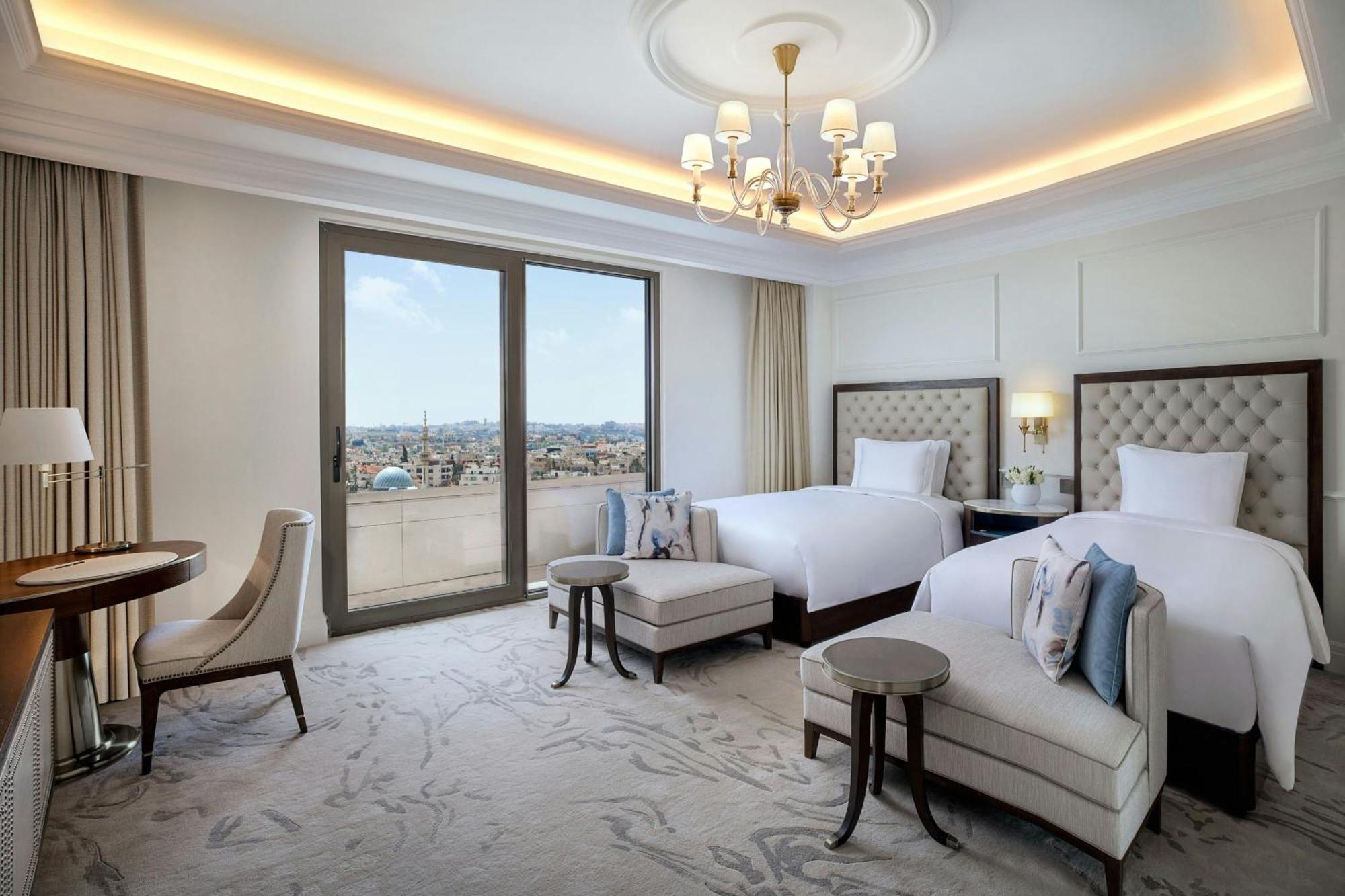 The Ritz-Carlton, Amman Ξενοδοχείο Εξωτερικό φωτογραφία Deluxe Room
